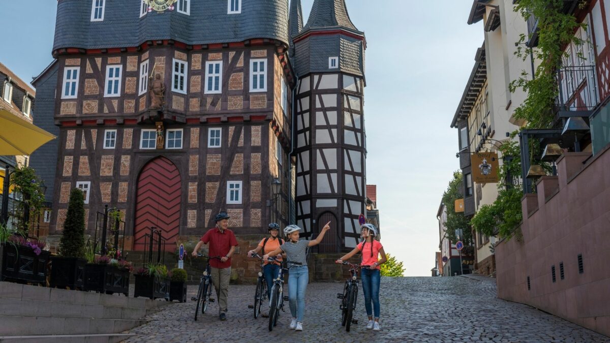 Zehntürmiges Rathaus